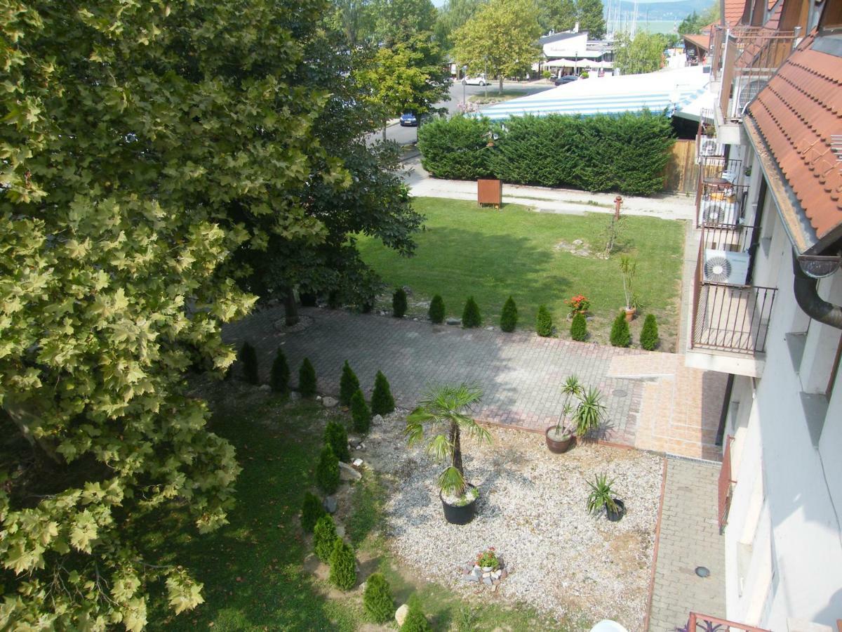 Park Setany Apartman بالاتوليلّي المظهر الخارجي الصورة
